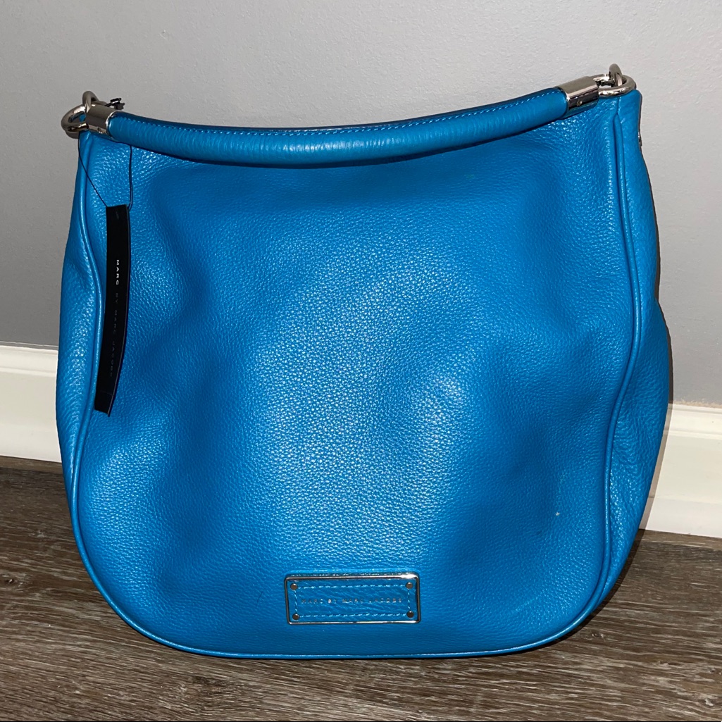 Sale! Nwot Marc Jacobs Too Hot To Handle